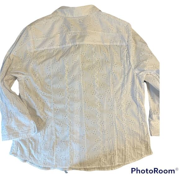 Vintage white flowered embroidered blouse -JM Collection - Picture 8 of 10
